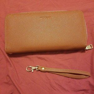 Nwot Wozeah Brown Wristlet/ Wallet